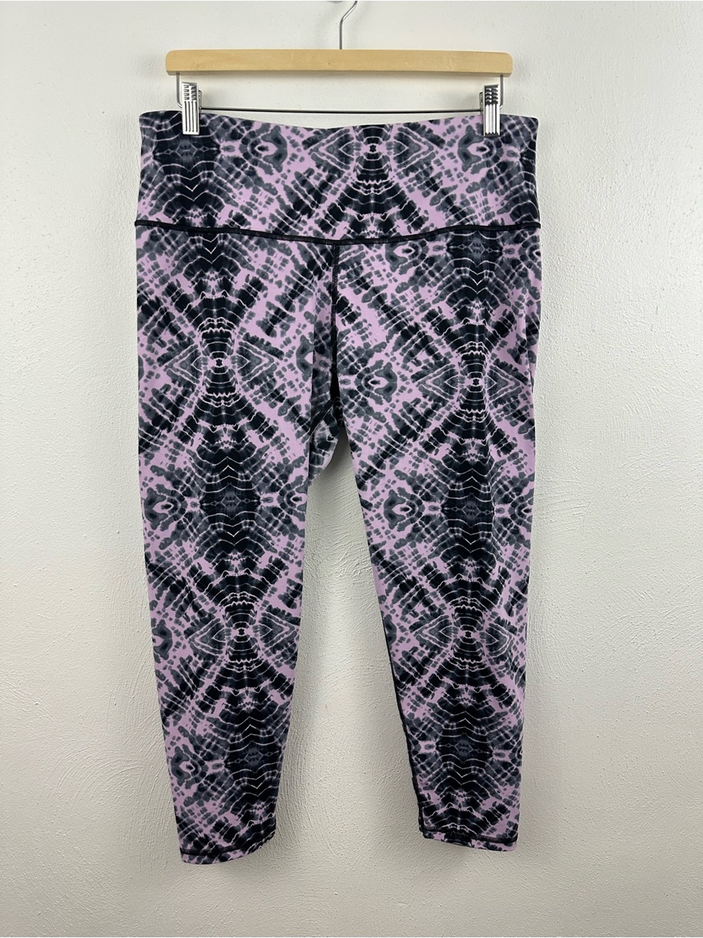 Victoria Sport Women's Tie Dye Leggings Size XL